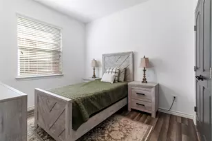 8331 Quiet Bay Dr, Baytown, TX 77523 - Photo 18