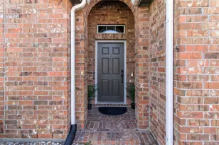 8331 Quiet Bay Dr, Baytown, TX 77523 - Photo 4