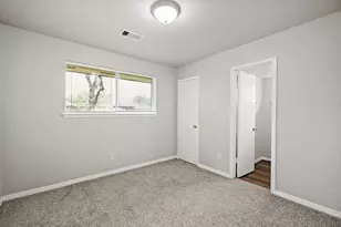 122 W Havner Ln, Houston, TX 77037 - Photo 6