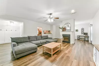 4010 Spring Branch Drive W, Pearland, TX 77584 - Photo 8
