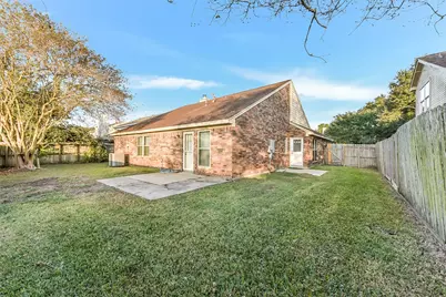 4010 Spring Branch Drive W, Pearland, TX 77584 - Photo 32