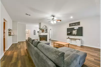 4010 Spring Branch Drive W, Pearland, TX 77584 - Photo 6