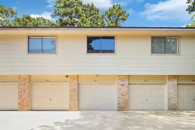 16800 Sugar Pine Drive #31, Houston, TX 77090 - Photo 4