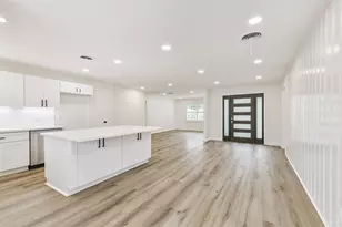 4422 Libbey Ln, Houston, TX 77092 - Photo 18