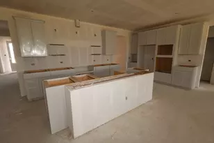 12123 Old Fashion Cir, Mont Belvieu, TX 77535 - Photo 4