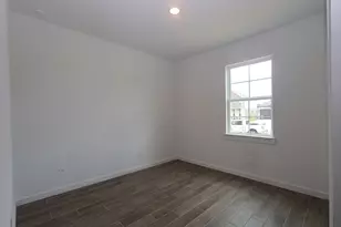 12123 Old Fashion Cir, Mont Belvieu, TX 77535 - Photo 4