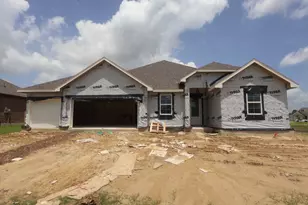 12123 Old Fashion Cir, Mont Belvieu, TX 77535 - Photo 2