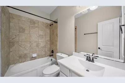 13730 Slate Mountain Lane, Houston, TX 77044 - Photo 16