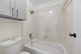 2750 Holly Hall St, Houston, TX 77054 - Photo 22