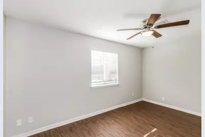 18711 Droitwich Drive, Humble, TX 77346 - Photo 14