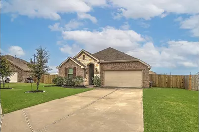 3334 Tug Way, Baytown, TX 77523 - Photo 2
