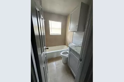 4615 Market St Street #2, Houston, TX 77020 - Photo 6