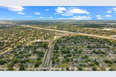 10906 Sagecrest Lane, Houston, TX 77089 - Photo 40
