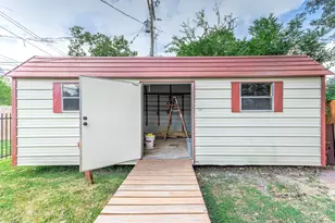 237 McLemore Dr, Alvin, TX 77511 - Photo 28