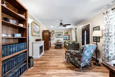 237 McLemore Drive, Alvin, TX 77511 - Photo 6