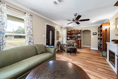 237 McLemore Drive, Alvin, TX 77511 - Photo 8