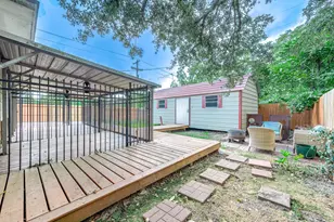 237 McLemore Dr, Alvin, TX 77511 - Photo 26