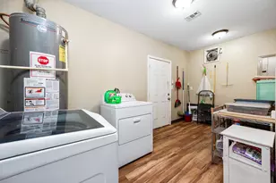 237 McLemore Dr, Alvin, TX 77511 - Photo 20