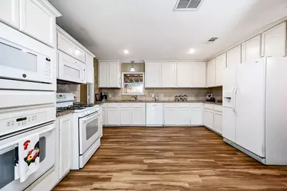 237 McLemore Drive, Alvin, TX 77511 - Photo 10