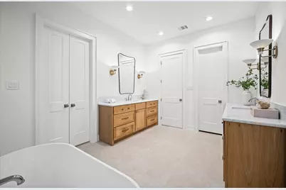 623 E 13th Street, Houston, TX 77008 - Photo 32