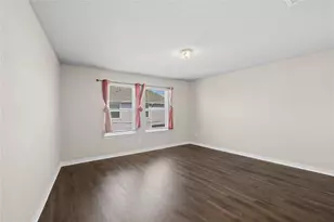 705 N Bayshore Dr, La Porte, TX 77571 - Photo 14