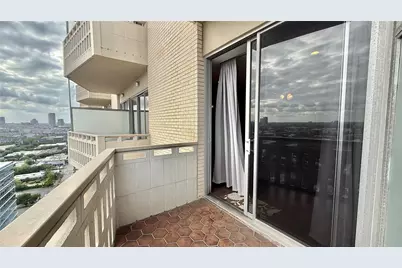 2016 Main Street #1914, Houston, TX 77002 - Photo 10