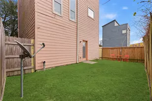 408 Eichwurzel Ln, Houston, TX 77009 - Photo 46