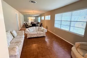 5655 Edith St, Houston, TX 77081 - Photo 4