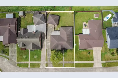 12110 Kirkholm Drive, Houston, TX 77089 - Photo 18