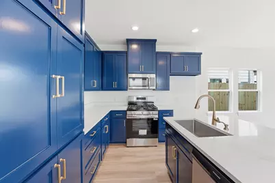 528 N 4th Street, La Porte, TX 77571 - Photo 4