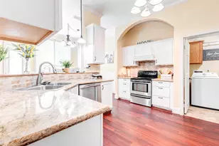 302 Dock Ct, Crosby, TX 77532 - Photo 10