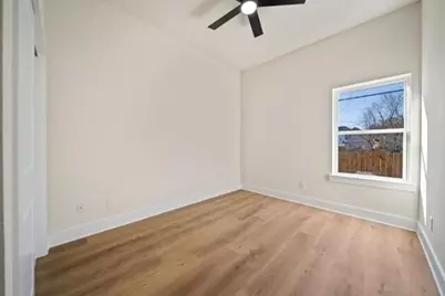 236 E 39th Street #A, Houston, TX 77018 - Photo 14