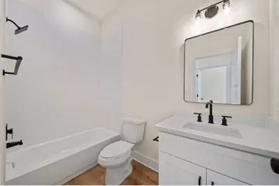 236 E 39th Street #A, Houston, TX 77018 - Photo 8