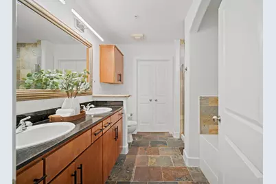 1901 Post Oak Boulevard #204, Houston, TX 77056 - Photo 28