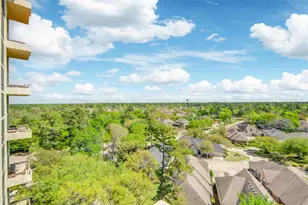 14655 Champion Forest Dr, Houston, TX 77069 - Photo 4