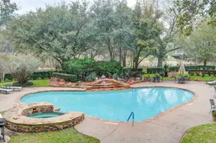 14655 Champion Forest Dr, Houston, TX 77069 - Photo 24
