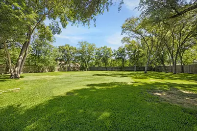 109 Sunset Drive, Friendswood, TX 77546 - Photo 34