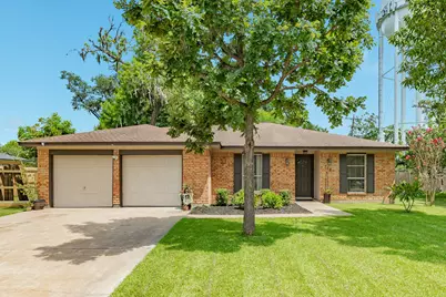 310 Dogwood Street, Lake Jackson, TX 77566 - Photo 1