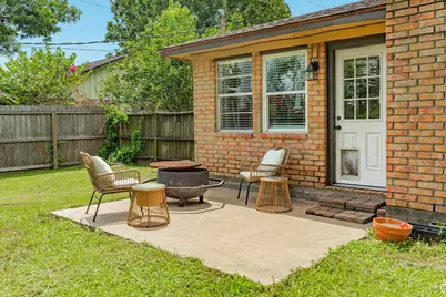 310 Dogwood Street, Lake Jackson, TX 77566 - Photo 20