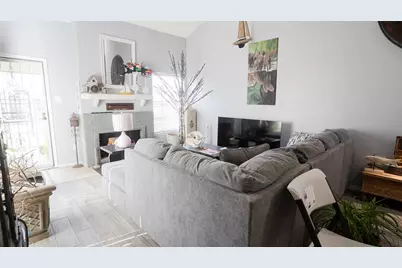 12249 Coppertree Lane, Houston, TX 77035 - Photo 8