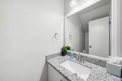 10152 Longmont Drive #38/10, Houston, TX 77042 - Photo 16