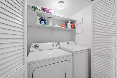 10152 Longmont Drive #38/10, Houston, TX 77042 - Photo 18