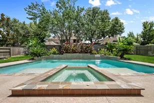 2903 Lacewood Ct, Pearland, TX 77584 - Photo 2