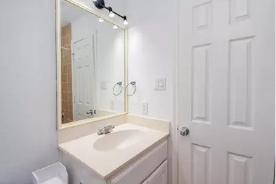 2202 Naomi Street #3, Houston, TX 77054 - Photo 38