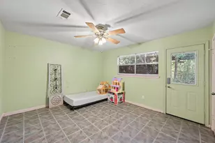 2710 N Logrun Cir, The Woodlands, TX 77380 - Photo 14