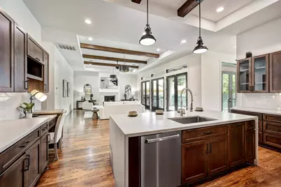 4704 Willow Street, Bellaire, TX 77401 - Photo 12