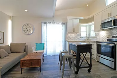 2310 McDuffie Street #G6, Houston, TX 77019 - Photo 6