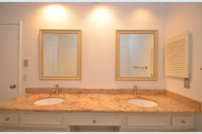 2822 River Birch Drive, Sugar Land, TX 77479 - Photo 10