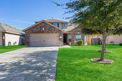 319 Falling Pine Drive, Conroe, TX 77304 - Photo 2