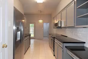 7965 Pecan Dr, Beaumont, TX 77713 - Photo 10
